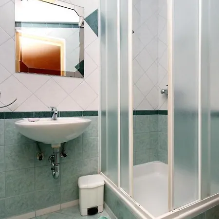 Apartments By The Sea Selce, Crikvenica - 5550 *