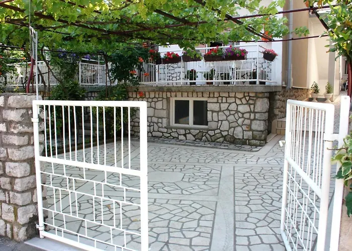 Apartman Apartments By The Sea Selce, Crikvenica - 5550 Selce