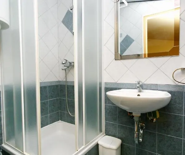 Apartman Apartments By The Sea Selce, Crikvenica - 5550 Selce